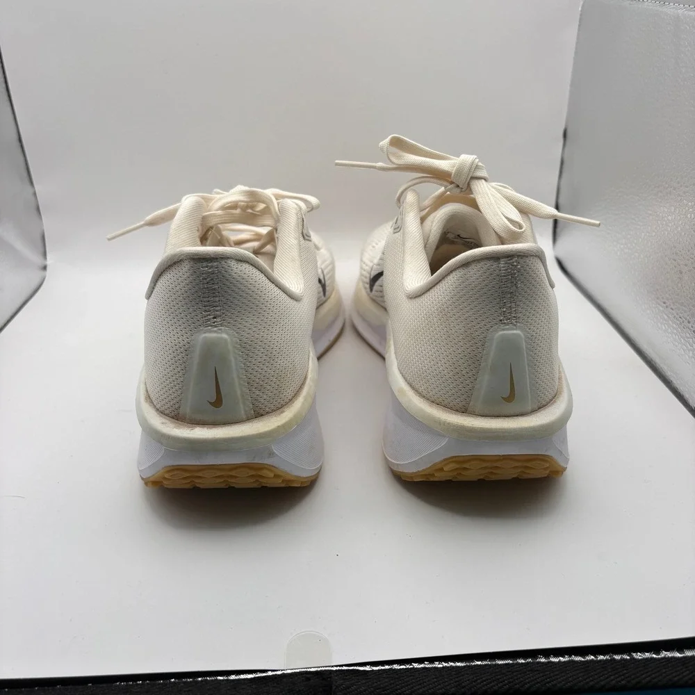 Nike quest running